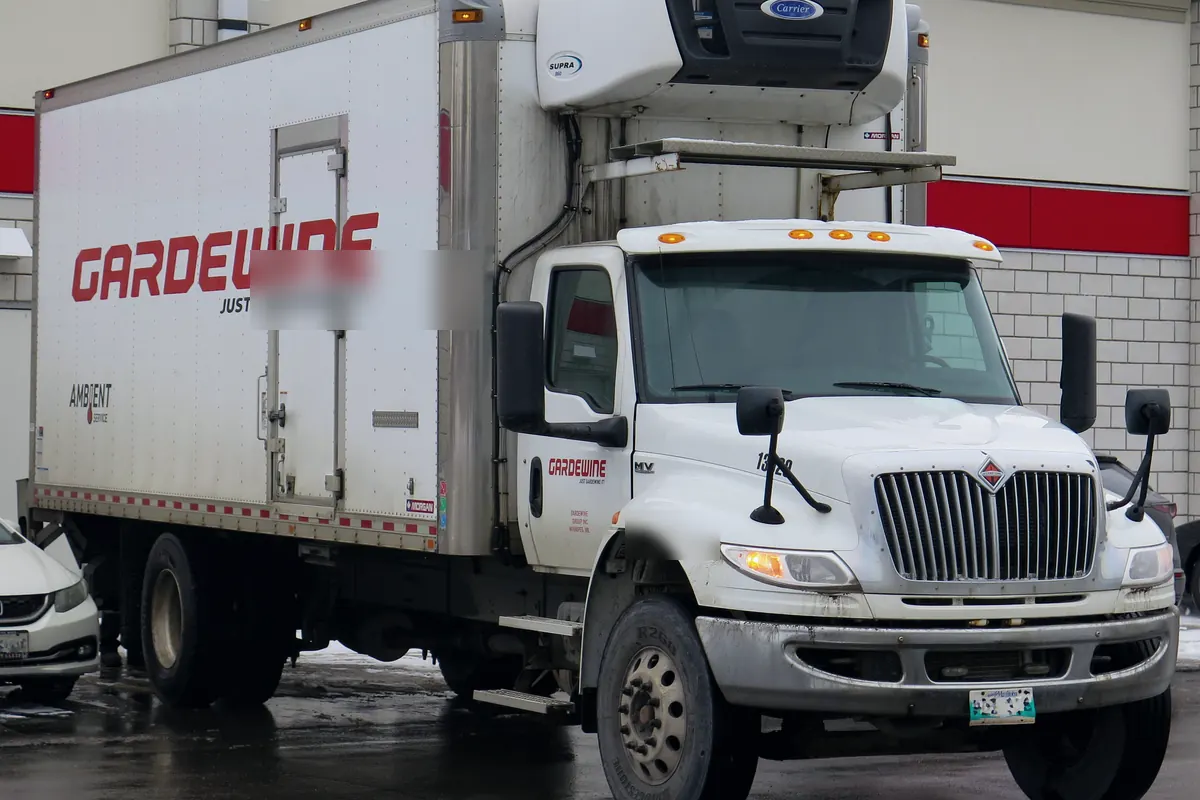 Regional Delivery service with a real box truck